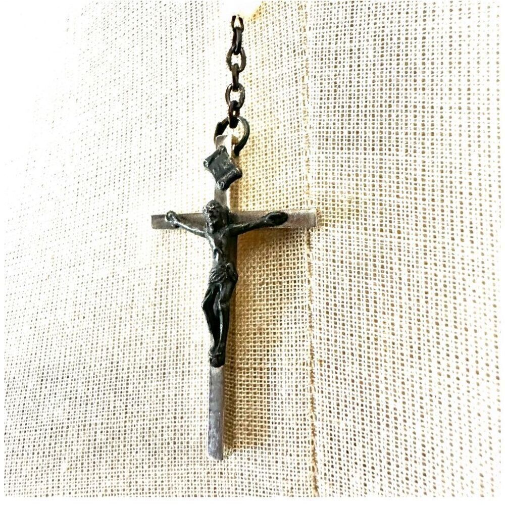 Silver tone mother of pearl vintage rosary - Picture 5 of 12